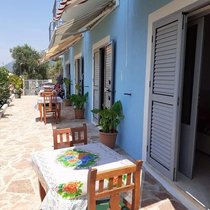 Bluflest Bed & Breakfast Dhermi Ngoại thất bức ảnh