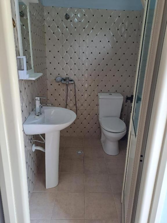 Bluflest Bed & Breakfast Dhermi Ngoại thất bức ảnh